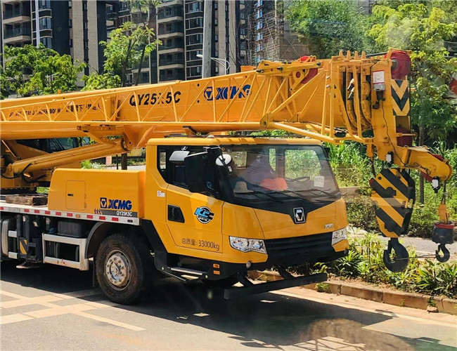 鹤庆县大件设备吊装租赁吊车